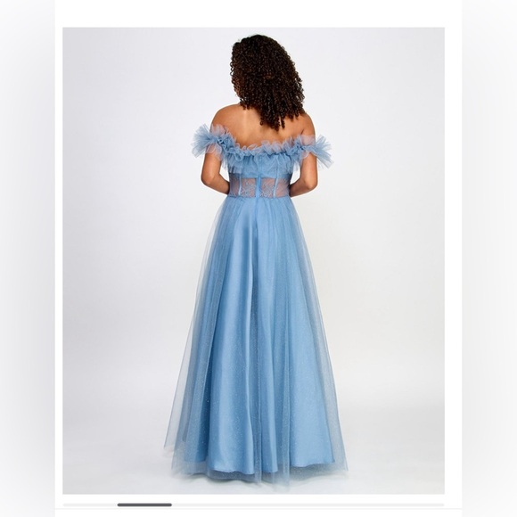 Juniors' Off-The-Shoulder Glitter Tulle Corset Gown - Picture 3 of 14
